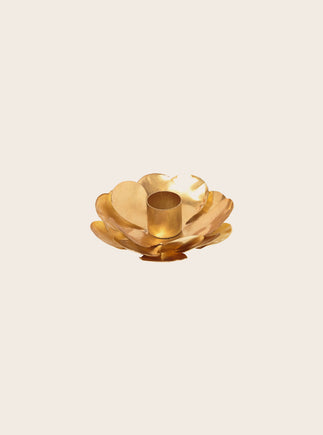 Petit bougeoir en forme de fleur dorée en métal pour chandelles