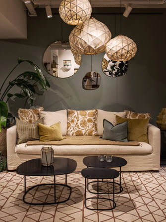 Trois tables basses Ame en acier brut