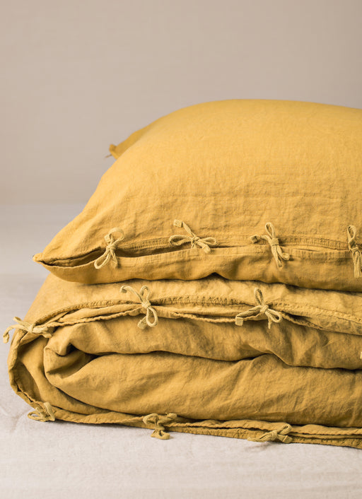 Selena bedding set - Turmeric