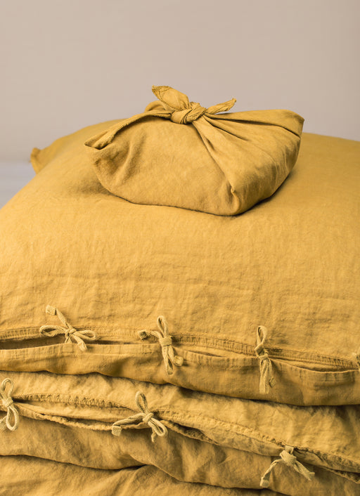 Selena bedding set - Turmeric