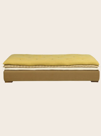 Divan avec 3 matelas avec différents tissus