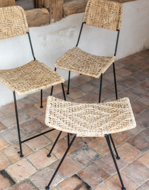 Murgi diamond-shaped plant stool