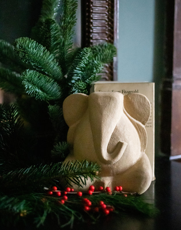 Hati bookend