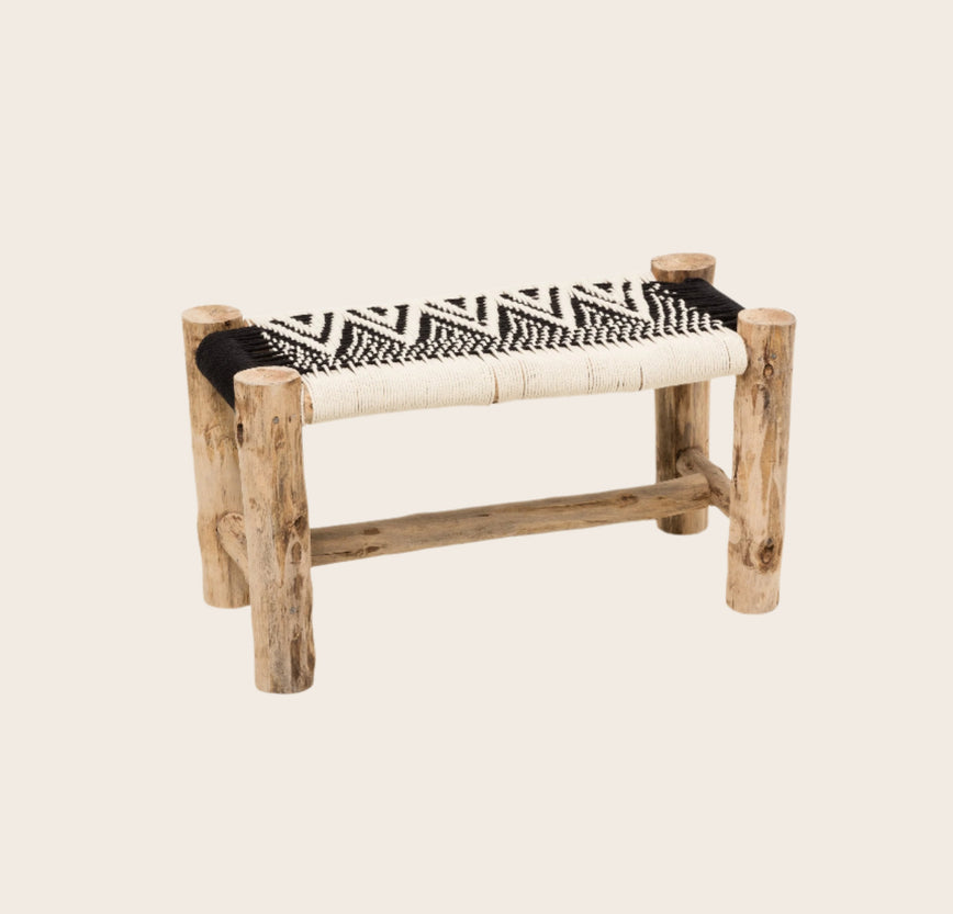 Petit banc noir et blanc tressé en coton et bois d'eucalyptus