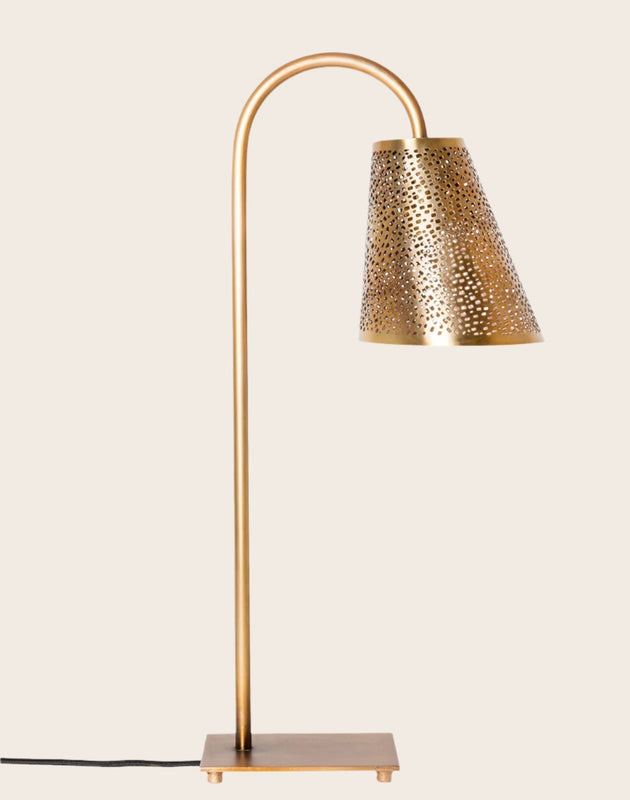 Lampe à poser Ella bronze en acier fabriquée à la main et son abat-jour perforé