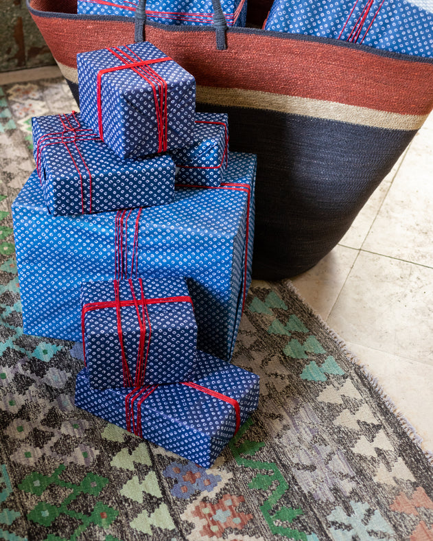 Gift-wrapping kit