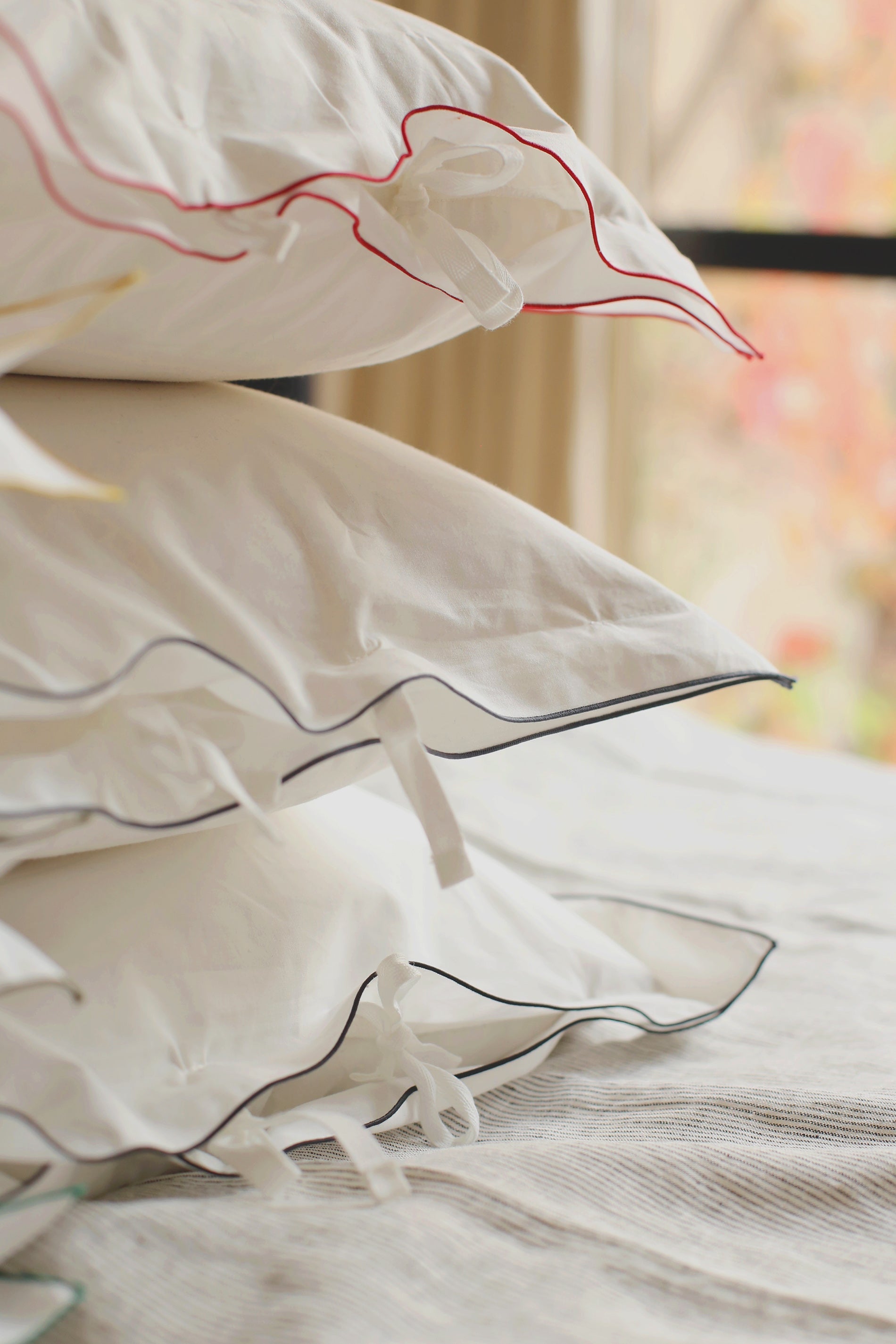 Set de 2 taies d'oreiller blanches Bora en percale de coton biologique 