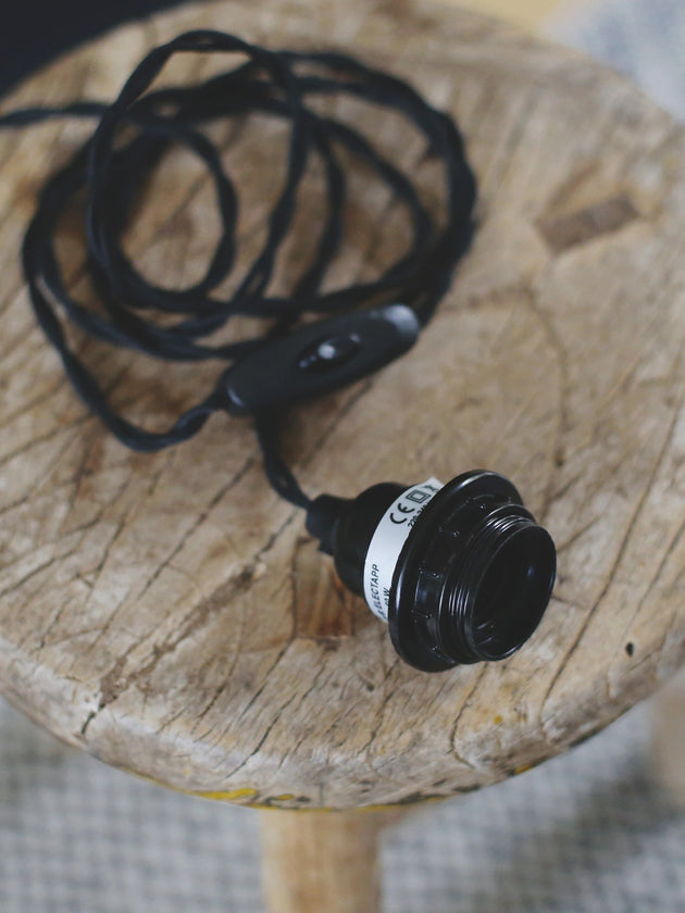 Electrification noire pour applique avec interrupteur et cable torsadé de 2m gainé de textile en coton noir