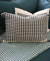 Pied de poule sofa cover