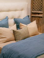 Housse de coussin rectangulaire à rayures en coton Raana