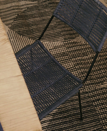 Assise et dossier en coton tressé de la Chaise Murgi noire