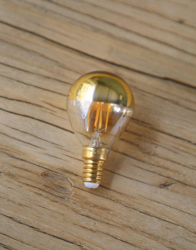 Ampoule dorée pour vos luminaires