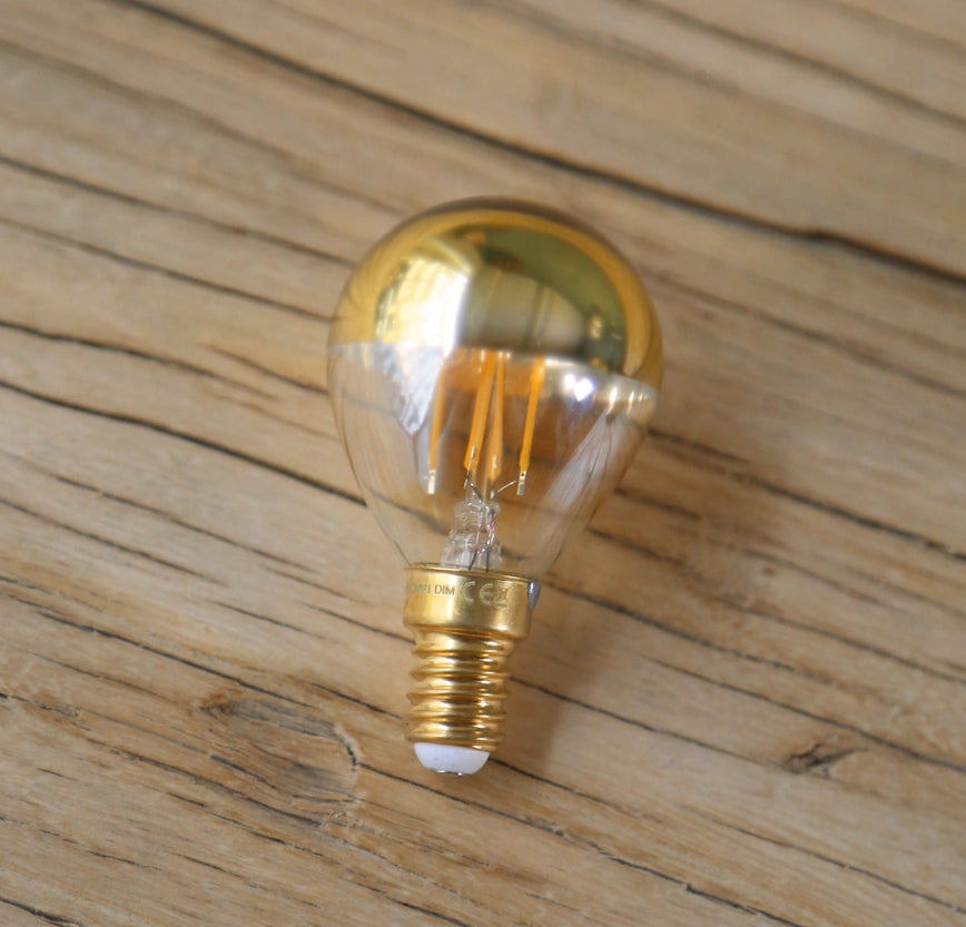 Ampoule dorée pour vos luminaires
