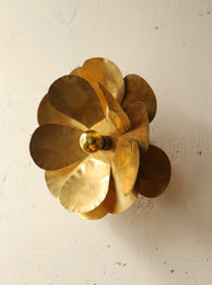 Applique murale en fleur doré