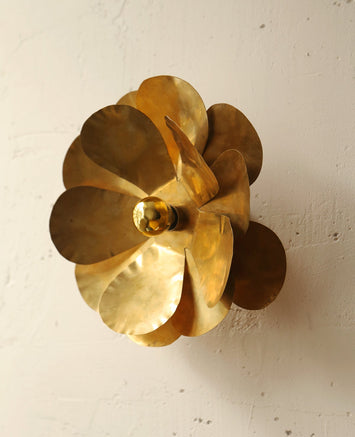 Applique murale en fleur doré