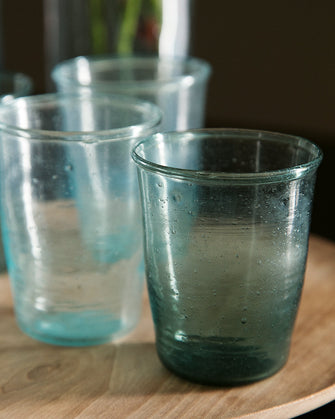 Verre de table : gobelet en verre, disponible en 2 tailles
