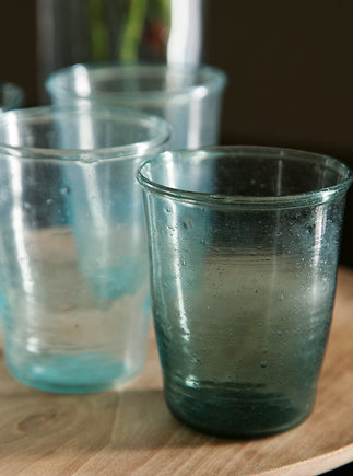 Verre de table : gobelet en verre, disponible en 2 tailles