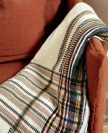 Plaid Banai