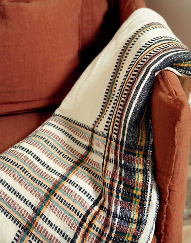 Plaid Banai