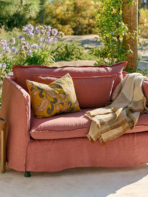 Holi Loveseat 
