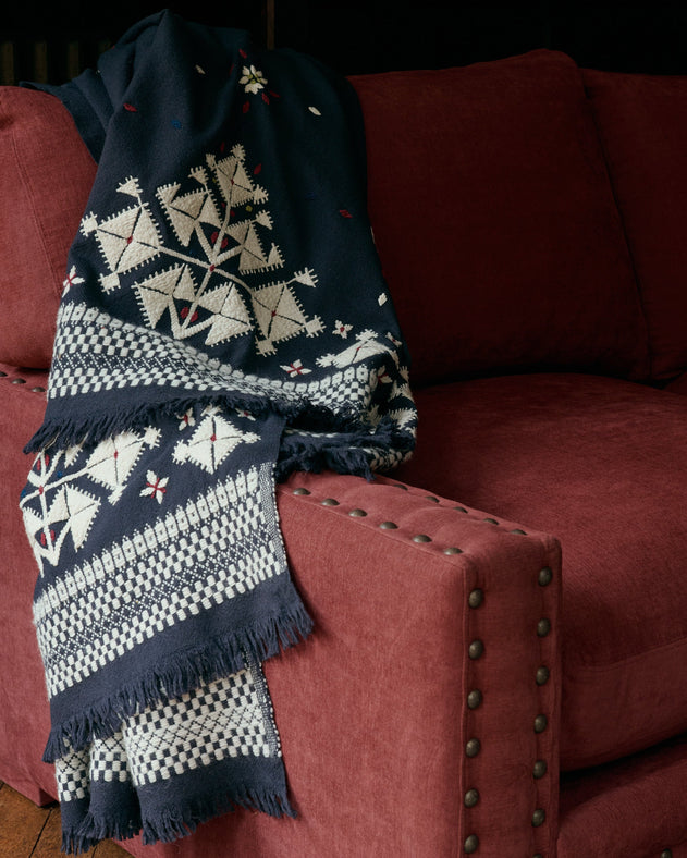 Elzear Plaid