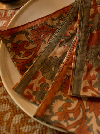 Set of 4 Oris napkins