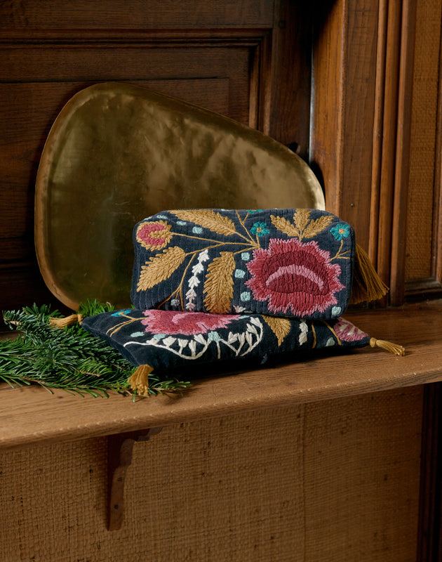 Noyaux de cerise velours brodé