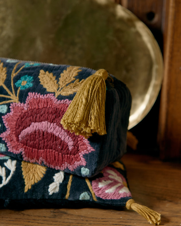 Badoo quilted pouch