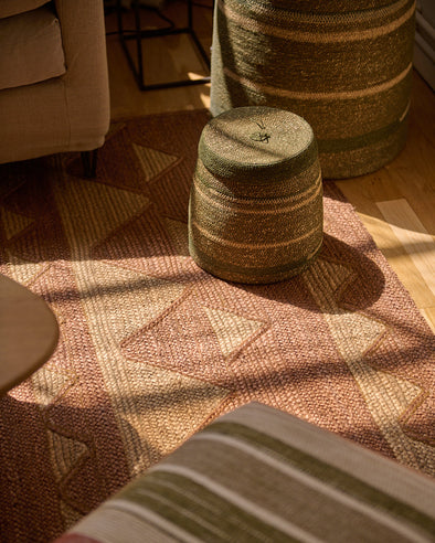 Rug Devi