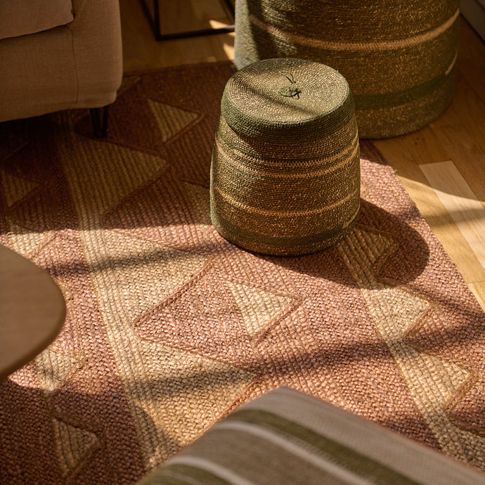 Rug Devi