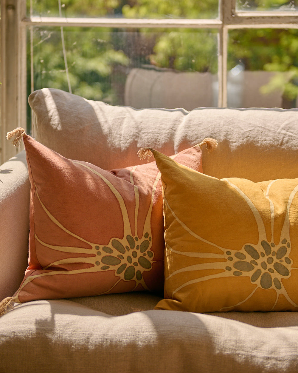 Aster cushion cover