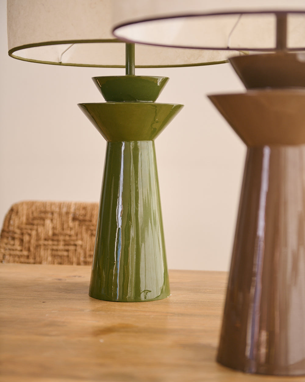 Lampe à poser Leo Rosha laqué