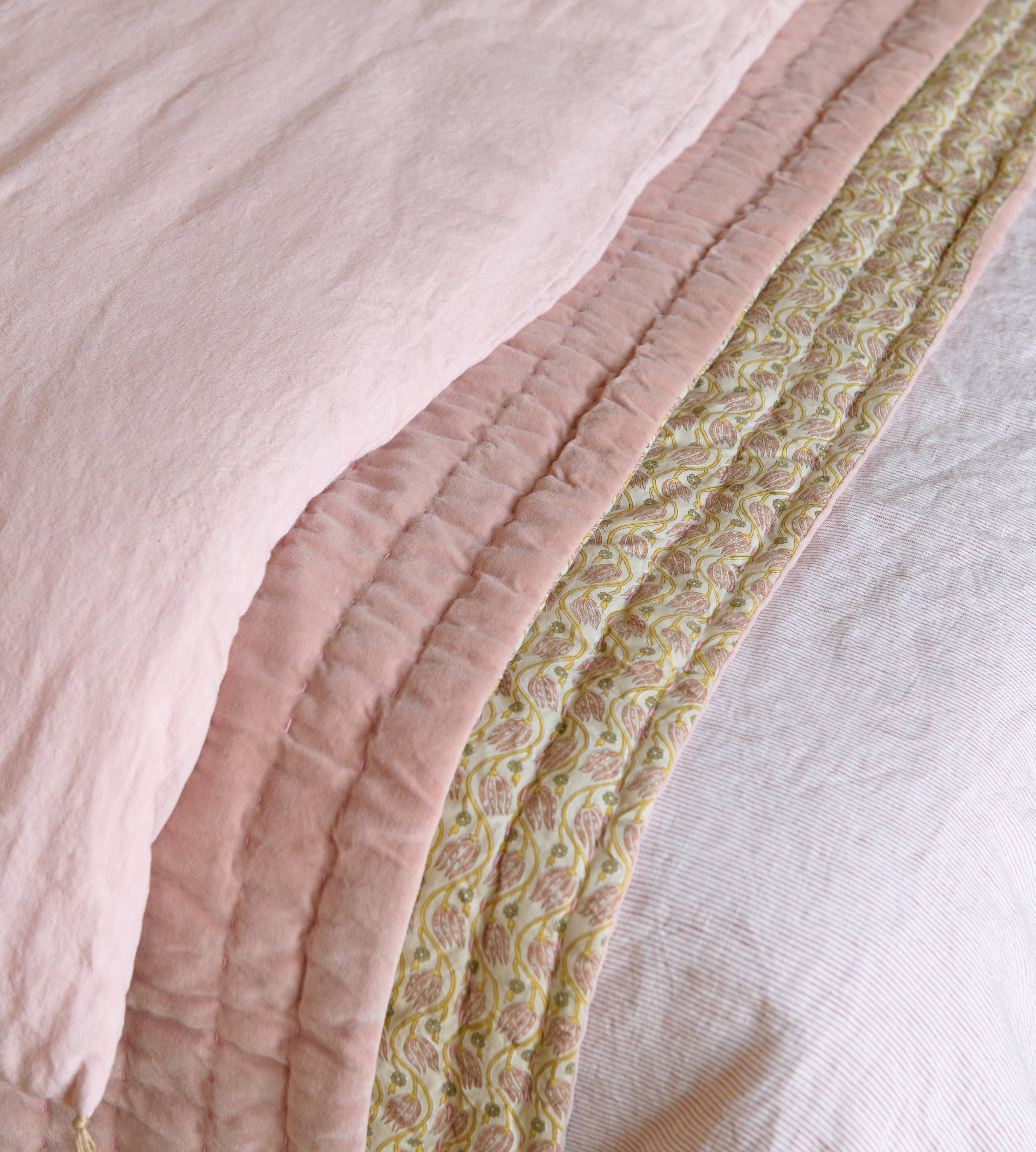 Tullio bedspread