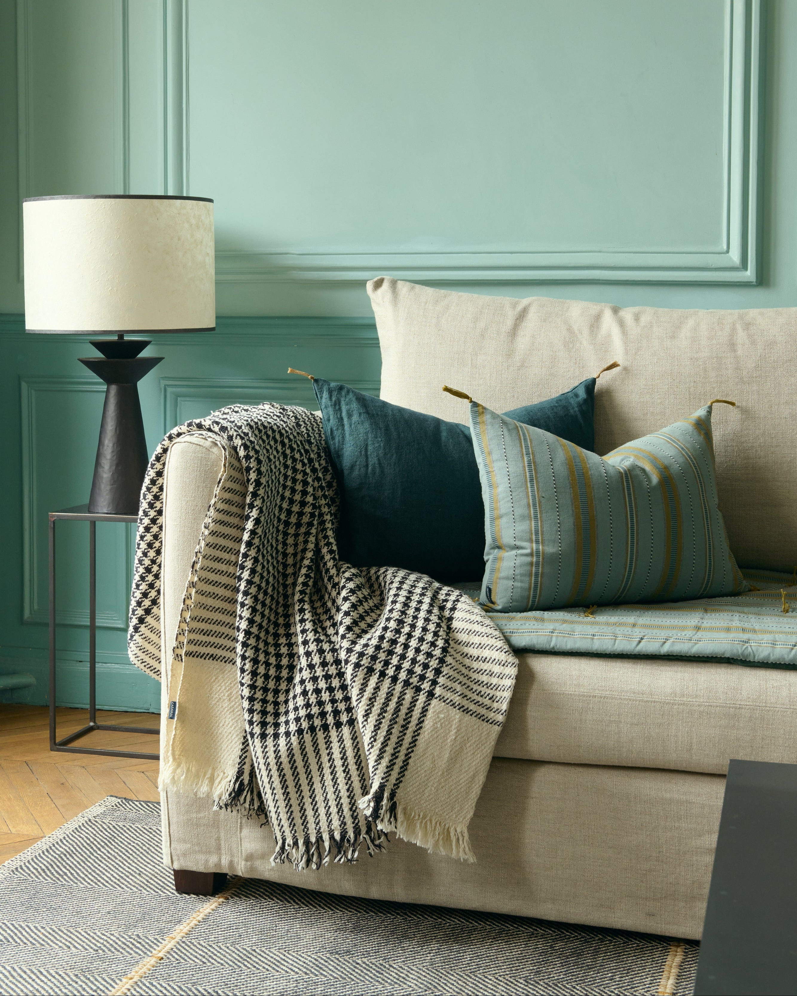 Throws and sofa covers – Caravane