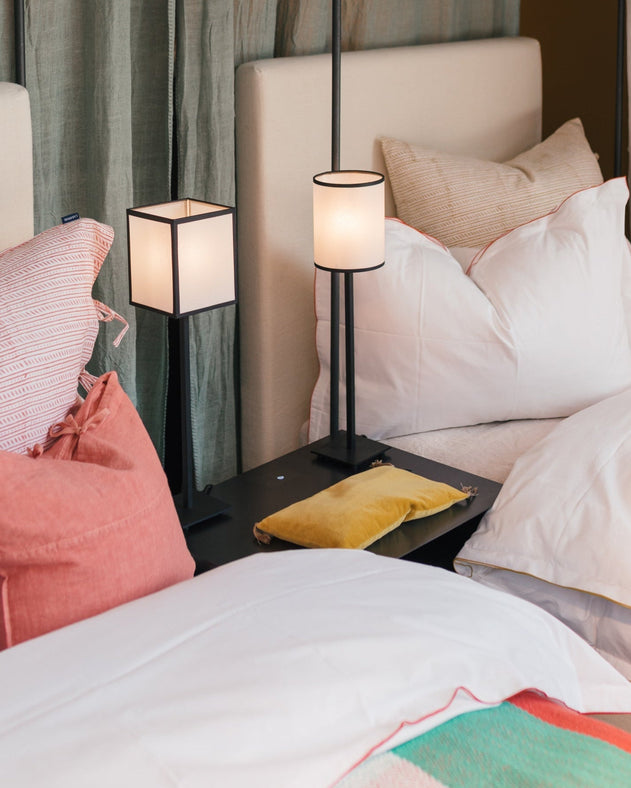 Lory table lamp