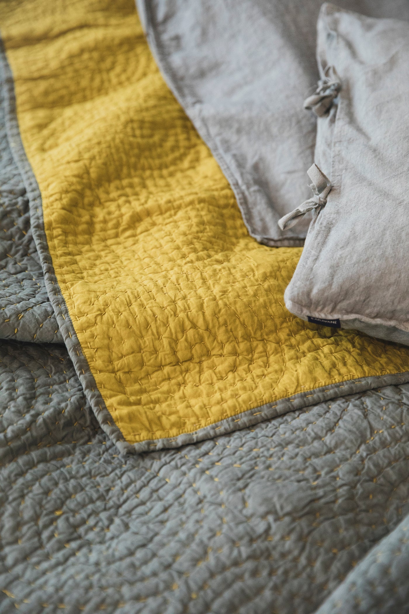 Linge de lit : couvre-lit original vert et jaune