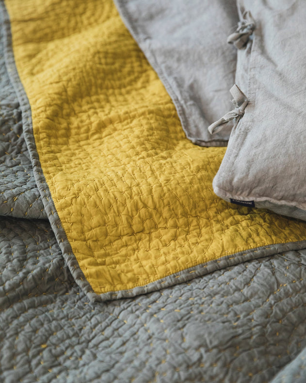 Linge de lit : couvre-lit original vert et jaune