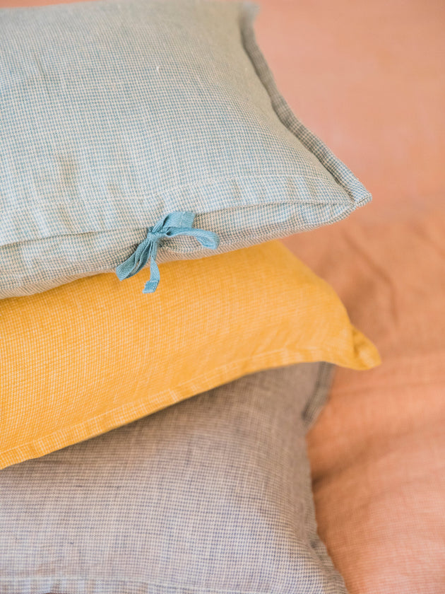 Petite housse de coussin Fil à fil en lin lavé