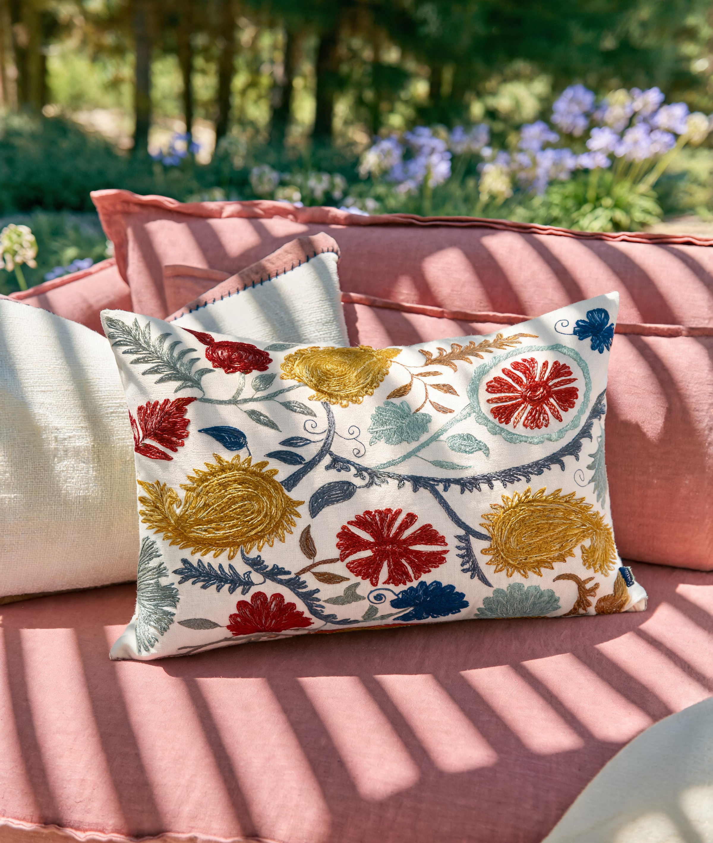 Anor Outdoor Cushion
