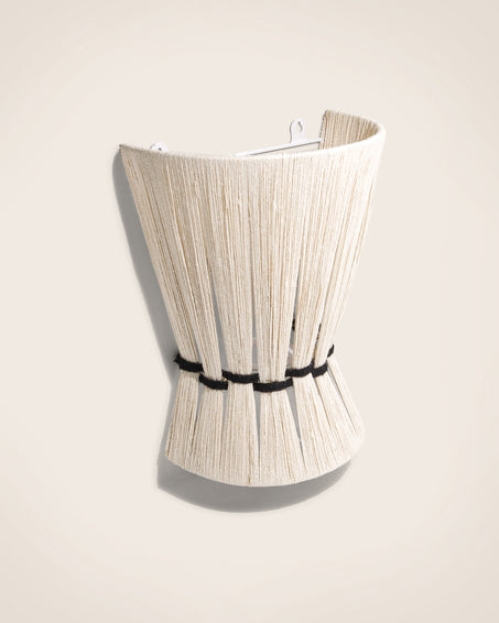 Lasso wall light