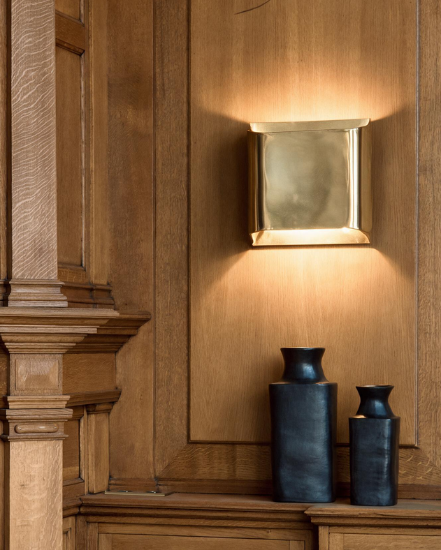 Hektor wall light