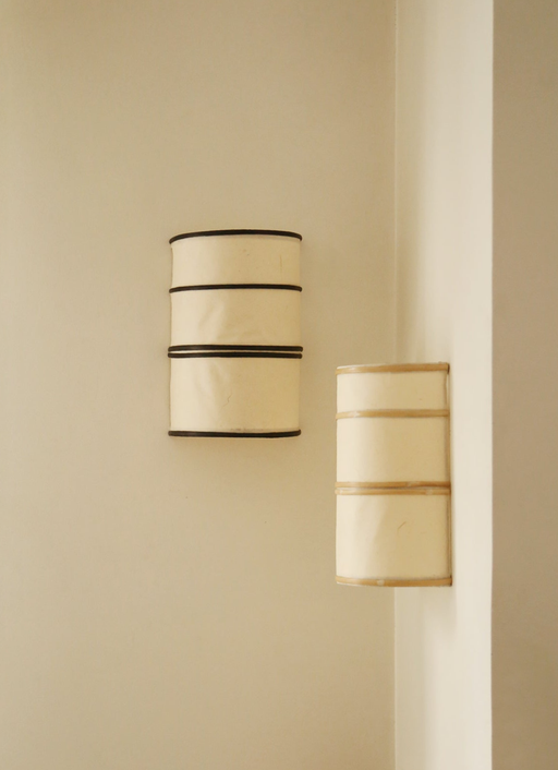 Applique en bambou de couleur naturelle et noire à accrocher au mur