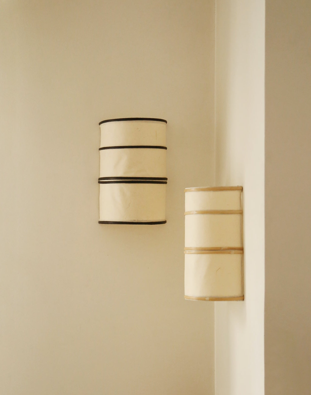 Applique en bambou de couleur naturelle et noire à accrocher au mur