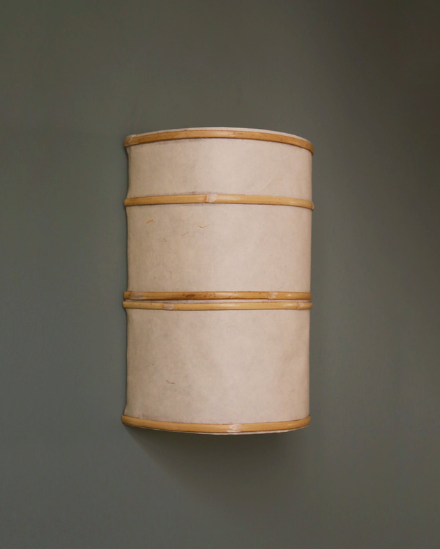 Applique en bambou de couleur naturelle à accrocher au mur