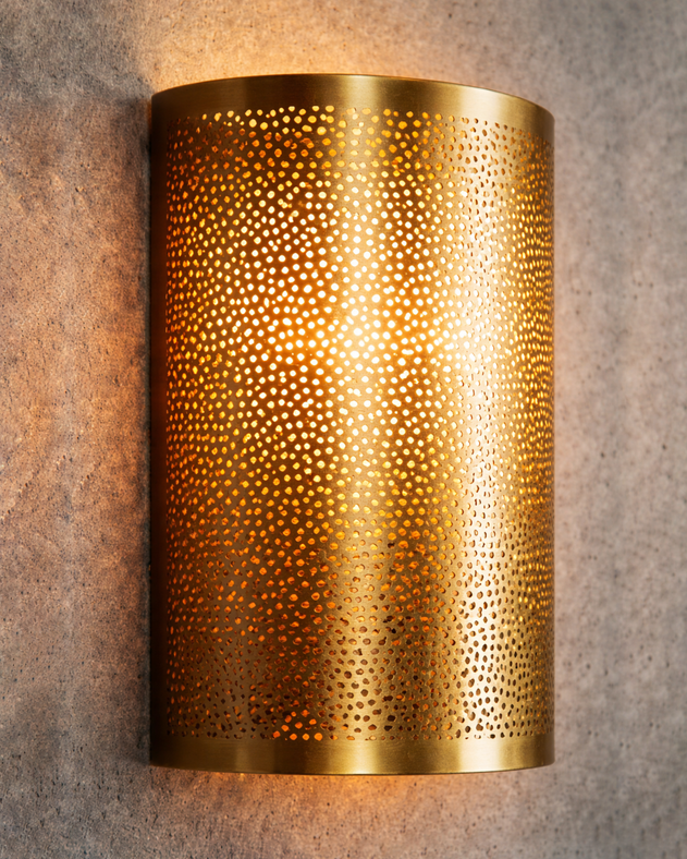 Kuro Metal Wall Lamp
