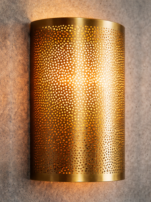 Kuro Metal Wall Lamp