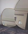 Miroir en laiton doré serti main Ame