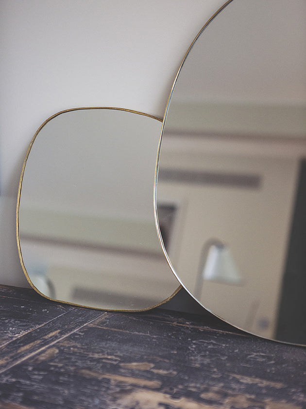 Miroir en laiton doré serti main Ame