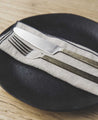 Couteau et fourchette dorés