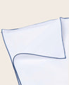 Linge de lit : drap blanc en percale de coton bio avec un liseré bleu